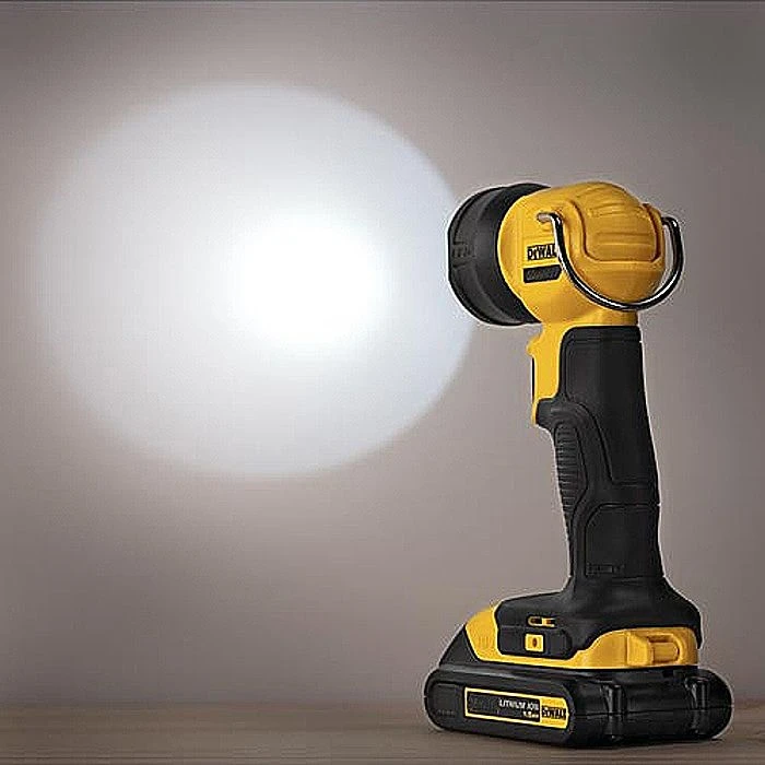 Dewalt DCL040 18V XR Torch Pivot LED Work Light 4 Dewalt DCL040 18V XR Torch Pivot LED Work Light - Image 4