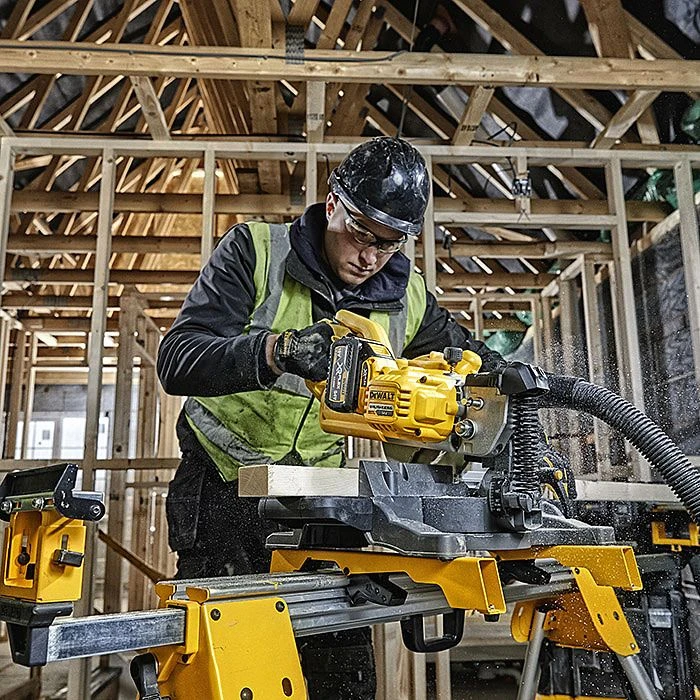 Dewalt DCS777T2 54V FlexVolt 216mm Cordless Mitre Saw 2 X 6.0Ah Batteries 3 Dewalt DCS777T2 54V FlexVolt 216mm Cordless Mitre Saw 2 X 6.0Ah Batteries - Image 3