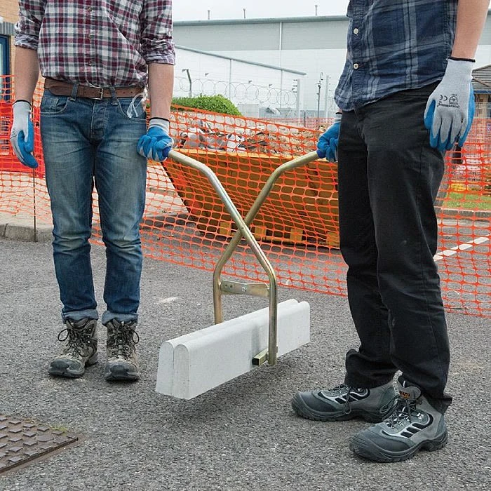 Silverline 427540 Kerb Lifting Tongs 3 Silverline 427540 Kerb Lifting Tongs - Image 3