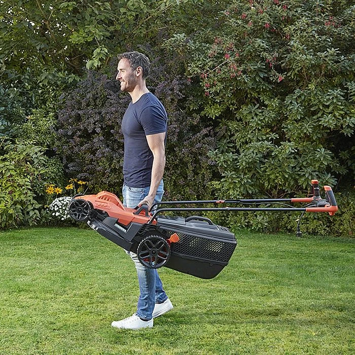 Black & Decker BEMW471BH 38cm 1600W Lawn Mower With Bike Handle Electric Lawnmower 3 Black & Decker BEMW471BH 38cm 1600W Lawn Mower With Bike Handle Electric Lawnmower - Image 3