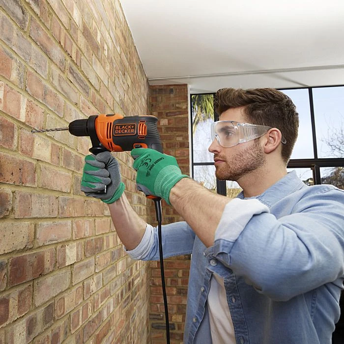 Black & Decker BEH710K 13mm Hammer Drill 5 Black & Decker BEH710K 13mm Hammer Drill - Image 5