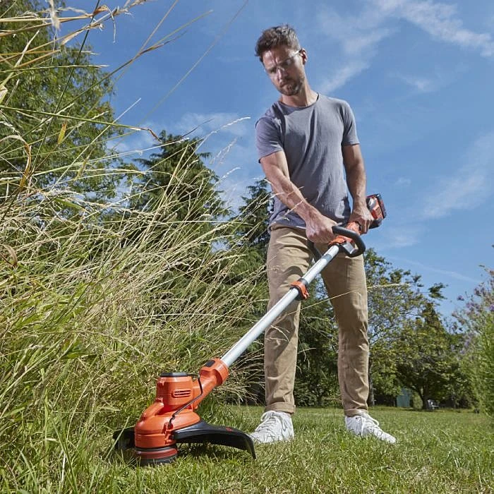 Black & Decker BCSTA5362L1 36V Cordless 33cm Strimmer 3 Black & Decker BCSTA5362L1 36V Cordless 33cm Strimmer - Image 3