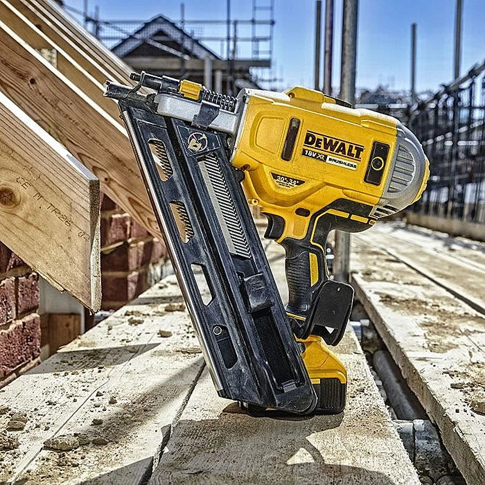 Dewalt DCN692P2 18V XR Brushless Cordless Framing Nailer 2 X 5.0Ah Batteries 5 Dewalt DCN692P2 18V XR Brushless Cordless Framing Nailer 2 X 5.0Ah Batteries - Image 5