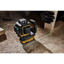 DeWalt DCLE34031D1 18V XR Compact 3x360° Green Laser & 2.0Ah Battery -DeWALT || Draper || Bosch Sales Store 0102736 700
