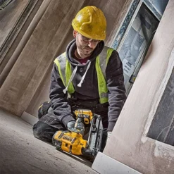 Dewalt DCN660P2 18V XR Finish Nailer 16 Gauge 32-63mm 2 X 5.0Ah Batteries -DeWALT || Draper || Bosch Sales Store 0102936 700