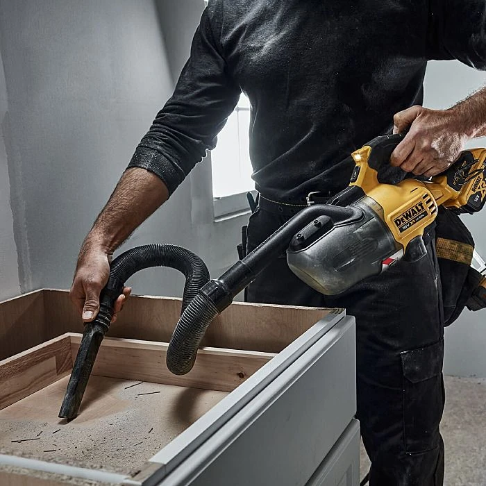 DeWalt DCV501LN 18V XR L-Class Cordless Stick Vacuum Body Only 4 DeWalt DCV501LN 18V XR L-Class Cordless Stick Vacuum Body Only - Image 4